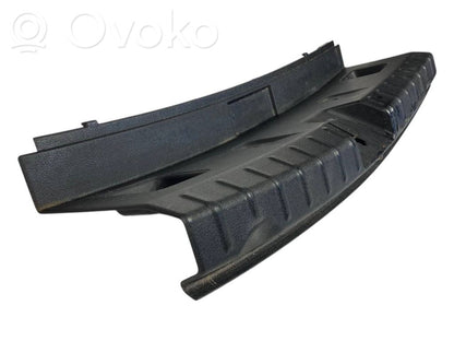 Trunk sill trim