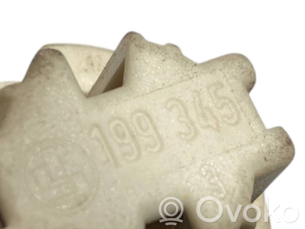 Aizmugures spuldzes vāka turētājs