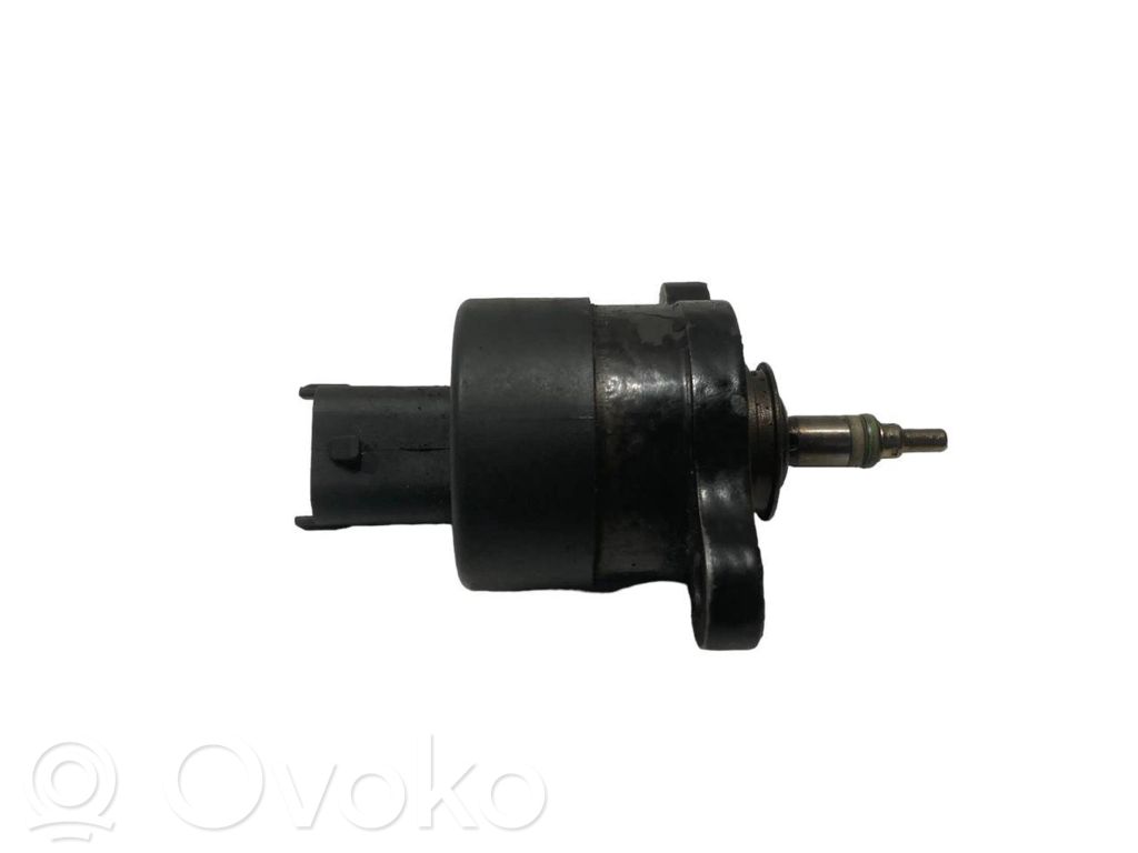 Fuel pressure regulator