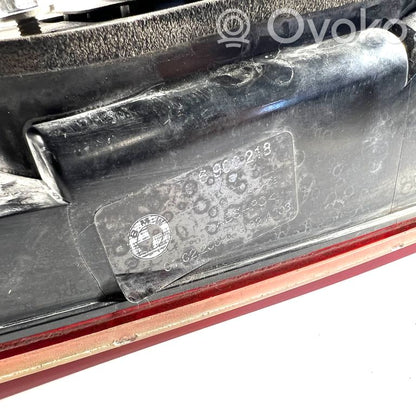 Aizmugurējais lukturis pārsegā