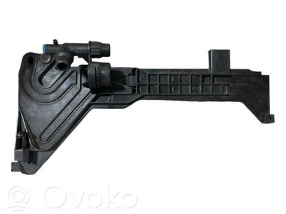 Держатель/кронштейн радиатора(ов)