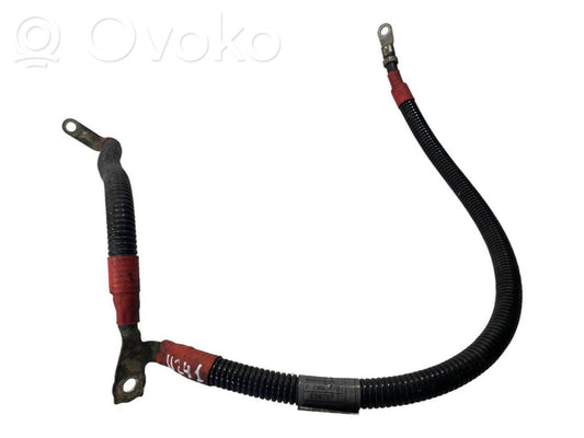 Положительный провод (аккумулятор)