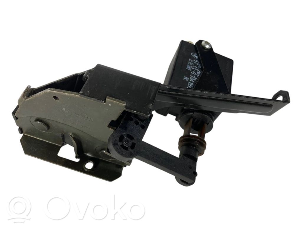 Slēdzene aizmugurējam logam