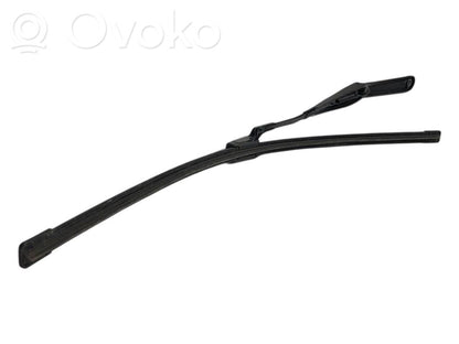 Priekšējā loga tīrītāja kājiņa