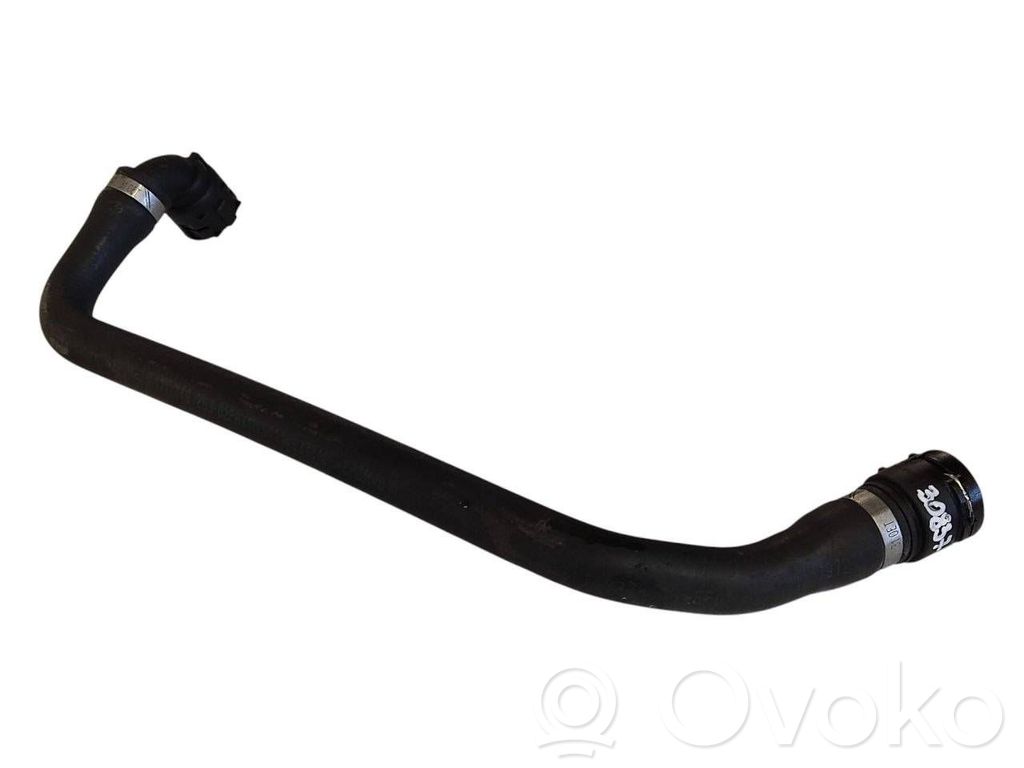 Caurulīte (-es) / šļūtene (-es)