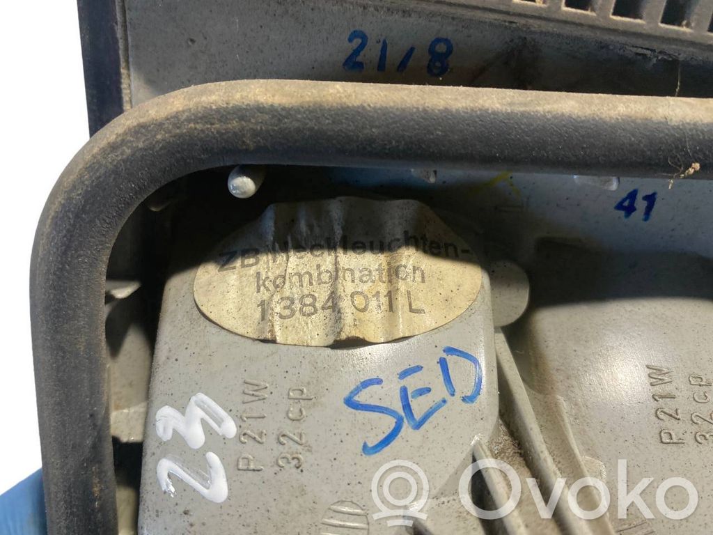 Aizmugurējais lukturis pārsegā