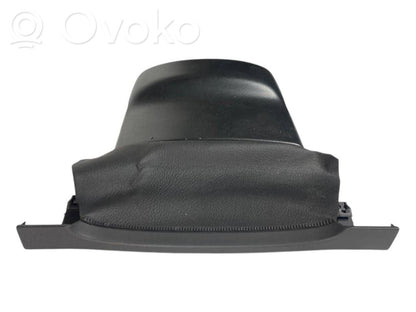 Stūres ass dekoratīvā apdare