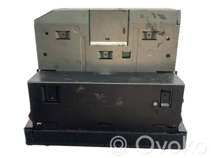 Радио / CD/DVD-плеер / навигация