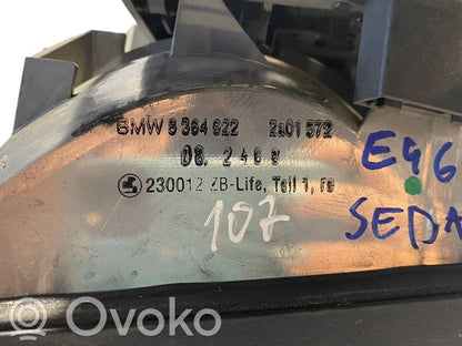 Aizmugurējais lukturis virsbūvē