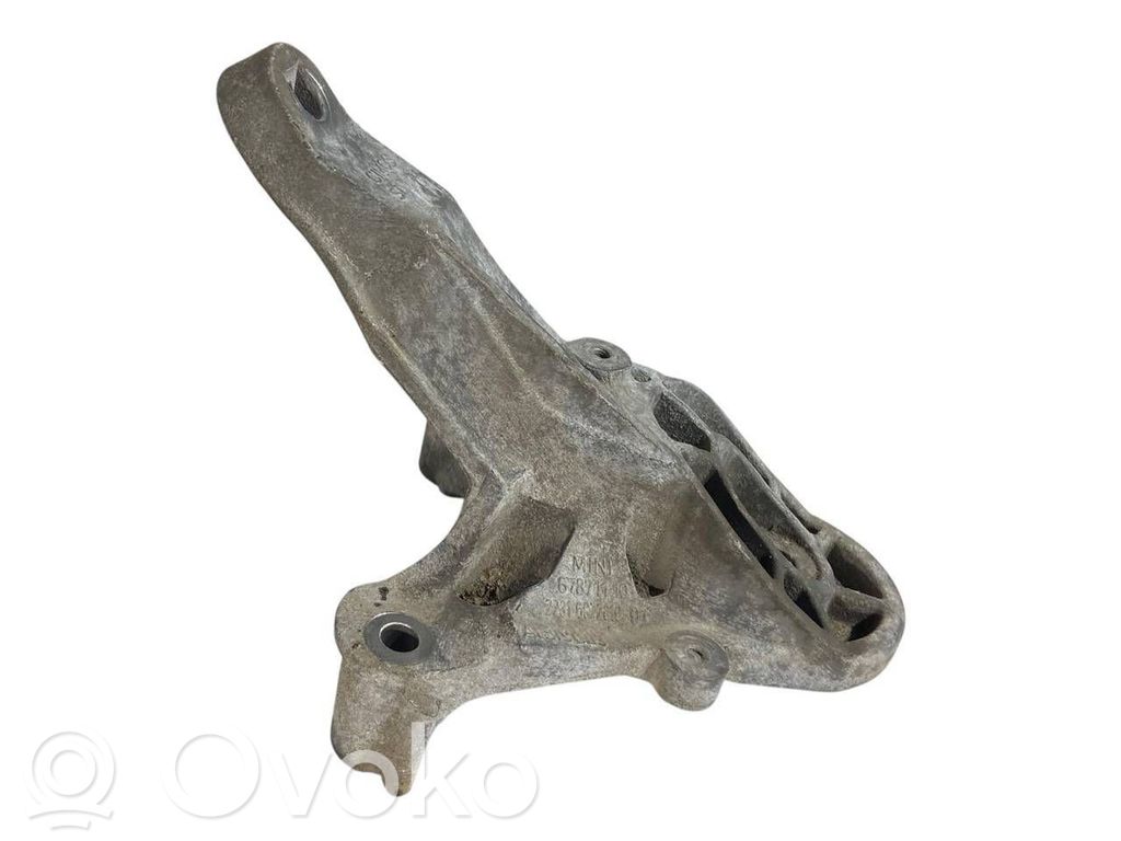 Pārnesumkārbas stiprinājuma kronšteins