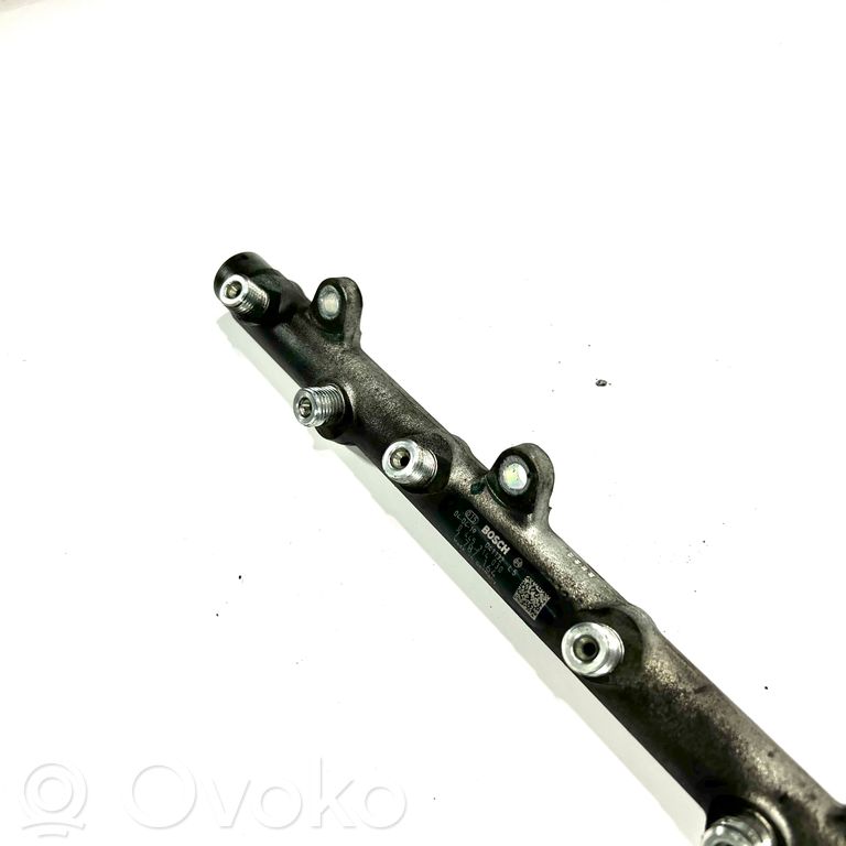 Degvielas maģistrālā caurule