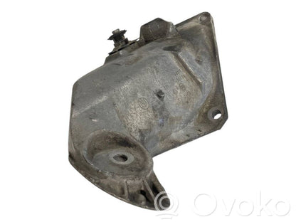 Кронштейн крепления двигателя