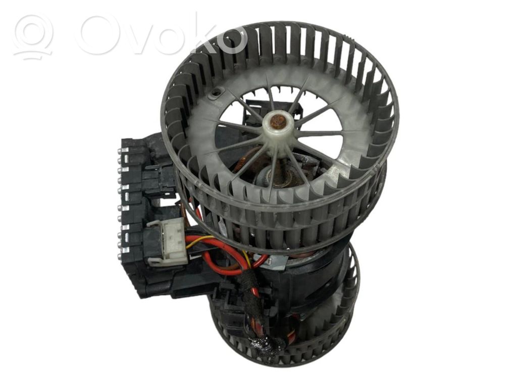 Маленький вентилятор радиатора