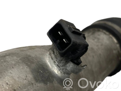 Шланг(и)/труба(ы) интеркулера