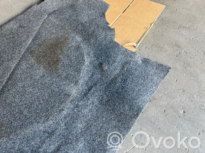 Пол багажника