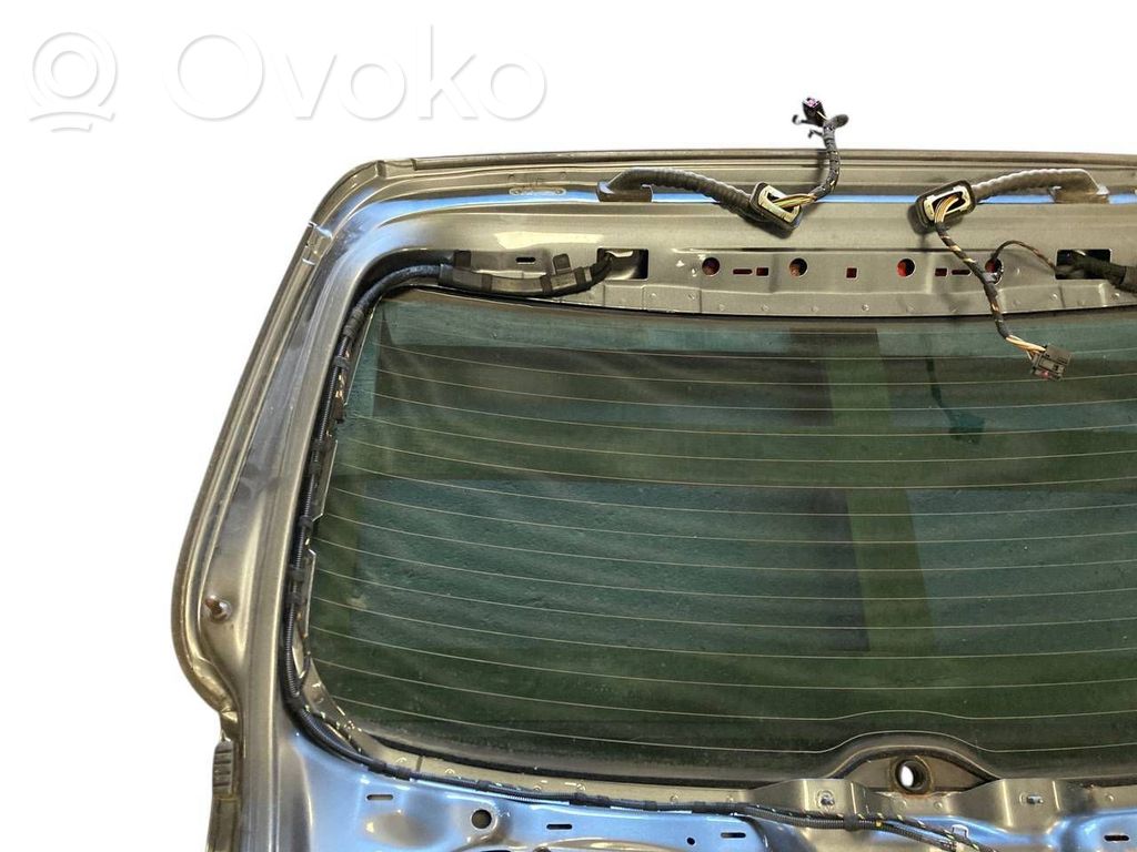 Aizmugurējais pārsegs (bagāžnieks)