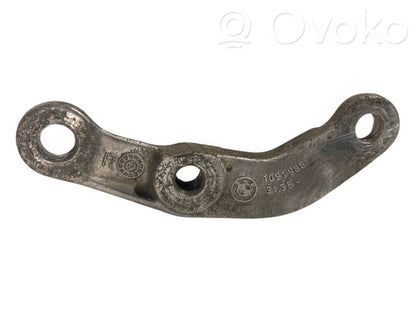 Stabilizatora stiprinājums (priekšā)