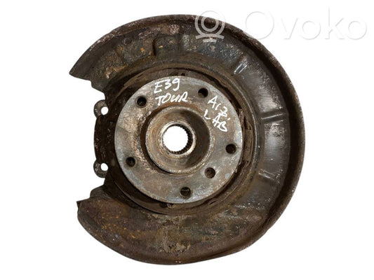 Aizmugurē riteņa rumbas vārpstas šarnīrs (stupica, capfa)