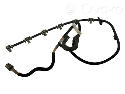 Degvielas caurulīte (-es)