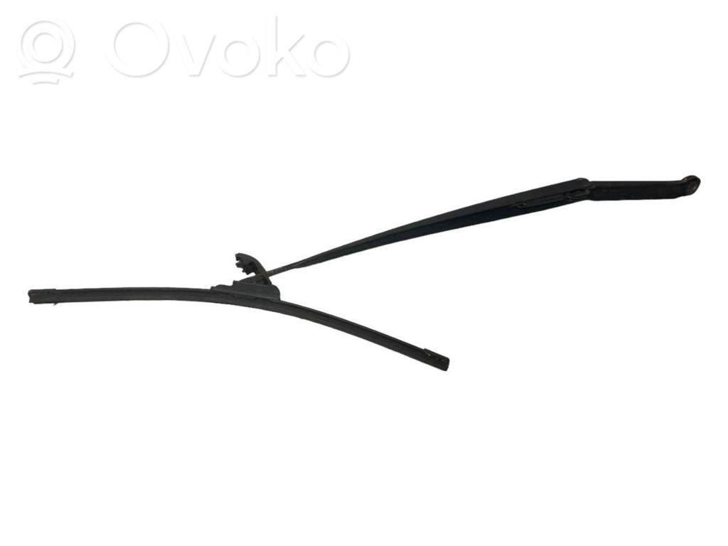 Priekšējā loga tīrītāja kājiņa