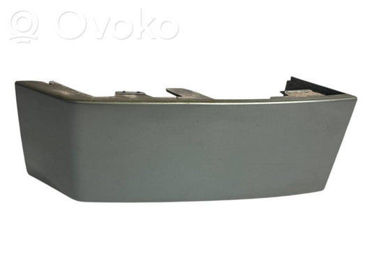 Aizmugurējā luktura dekoratīvā apdare