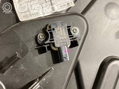 Priekšpusē elektriskā loga pacelšanas mehānisma komplekts