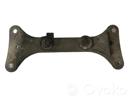 Transmission mounting bracket