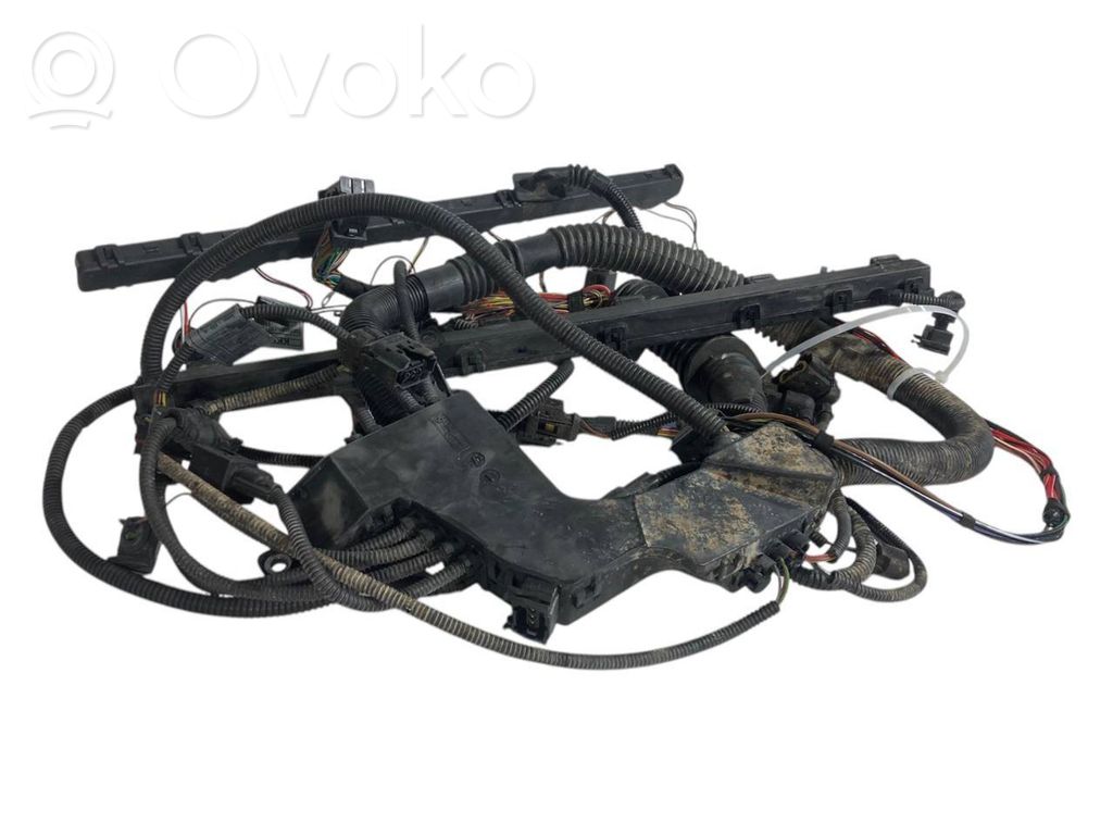 Dzinēja vadu instalācija