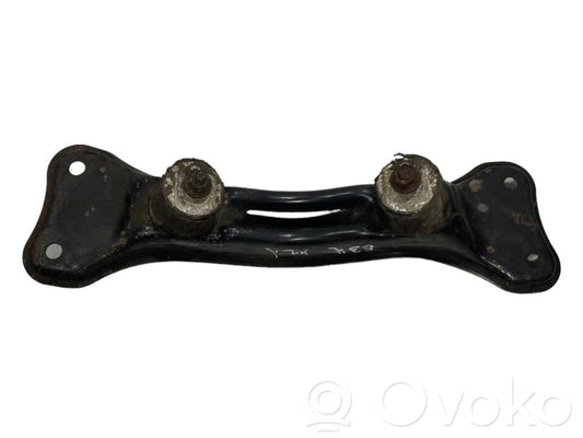 Pārnesumkārbas stiprinājuma kronšteins