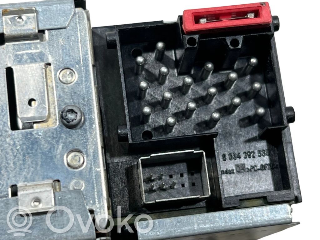 Radio / CD/DVD atskaņotājs / navigācija