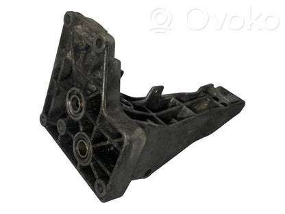 Dzinēja nostiprināšanas stiprinājums-kronšteins