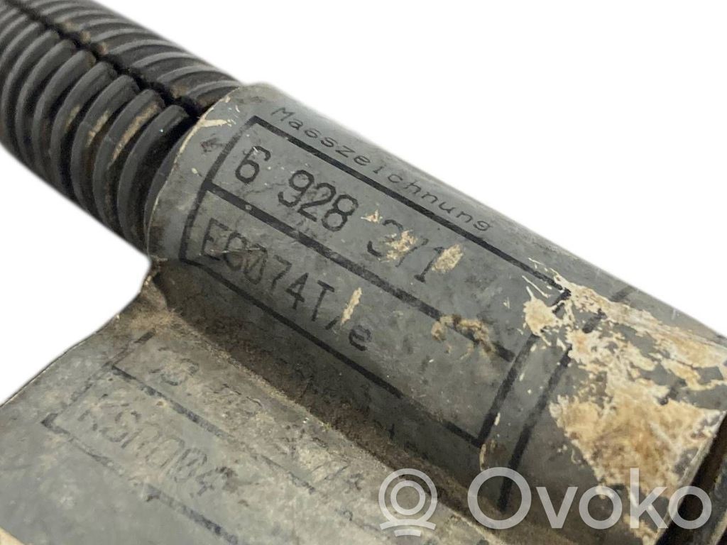 Stūres statņa elektriskā daļa