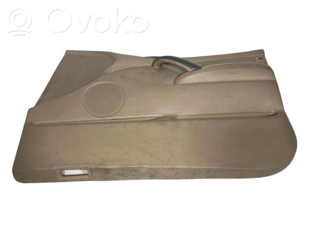 Priekšējo durvju apdare