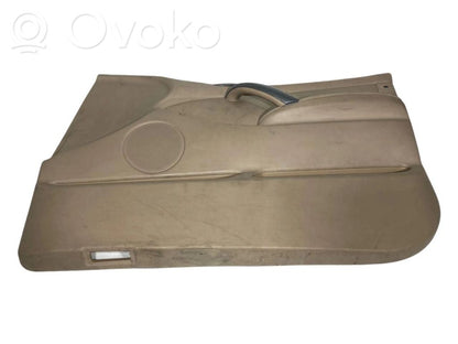 Priekšējo durvju apdare