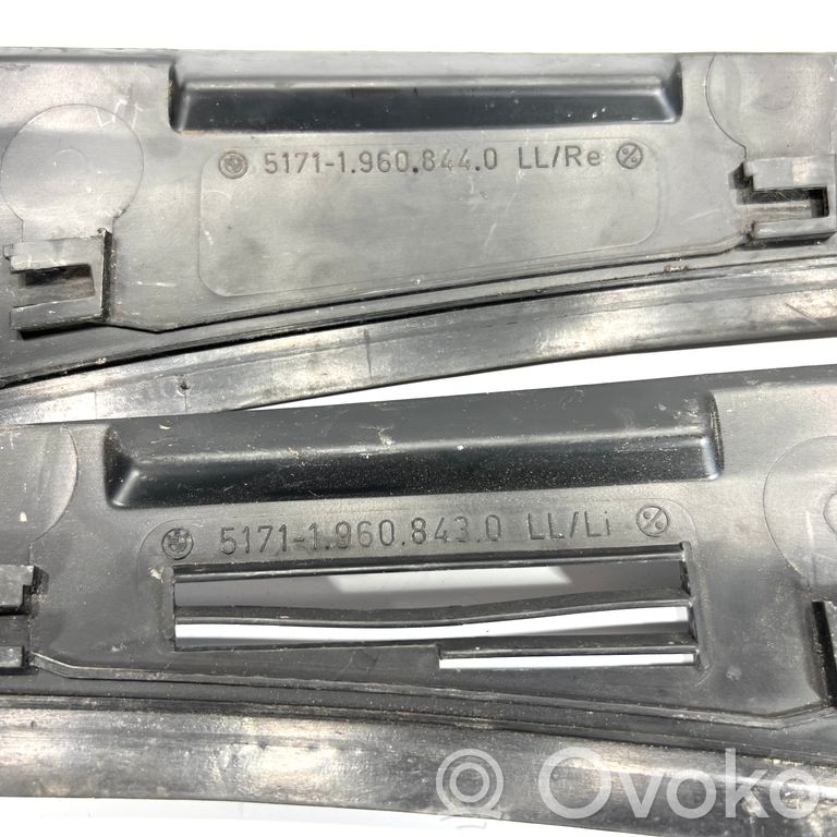 Vējstikla dekoratīvā apdare