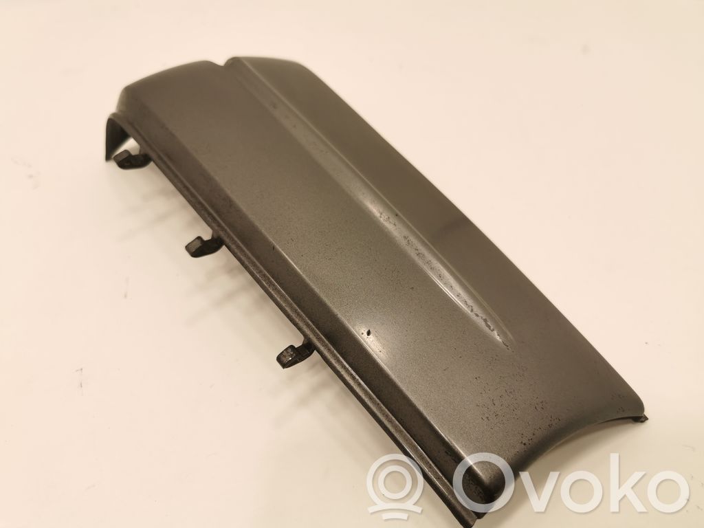 Apakšējais režģis (trīsdaļīgs)