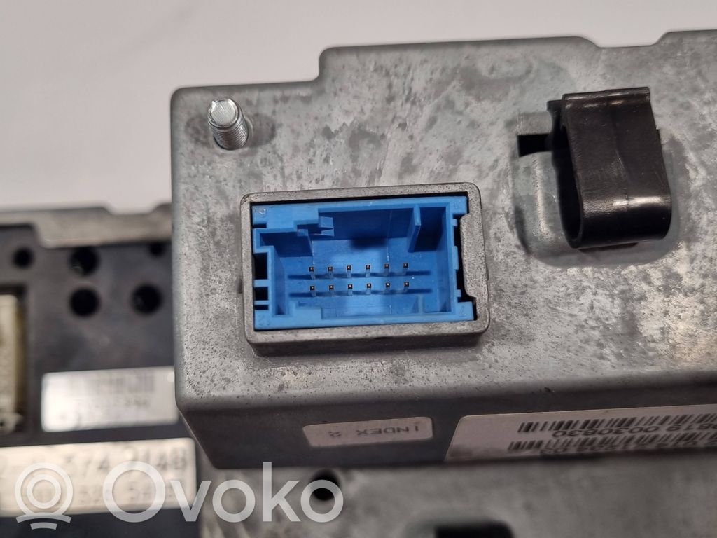 Радио / CD/DVD-плеер / навигация