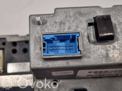 Радио / CD/DVD-плеер / навигация