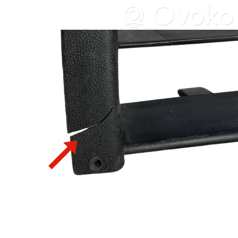 Lower grille (three-piece)