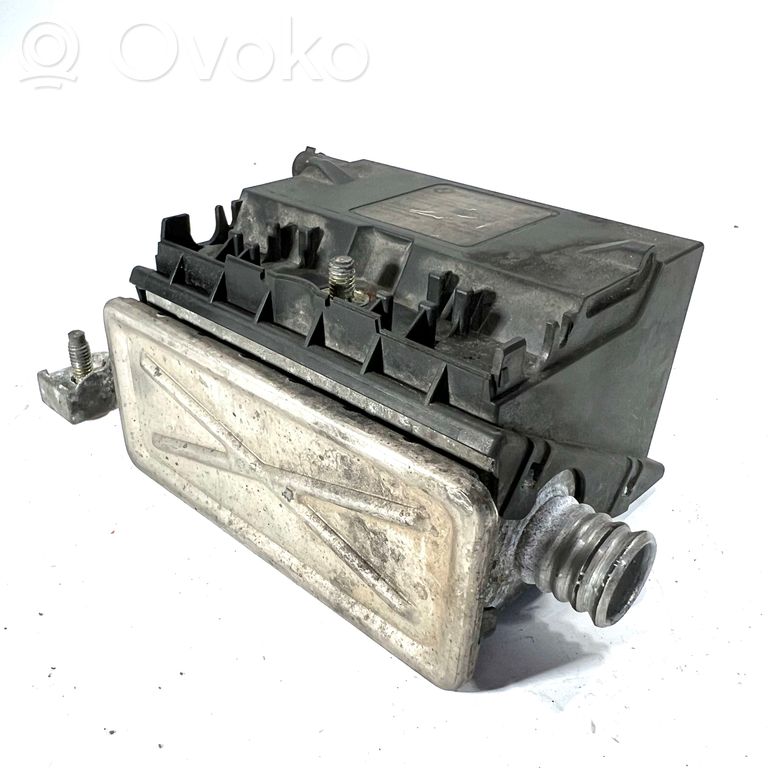 Dzesēšanas šķidruma sildītājs