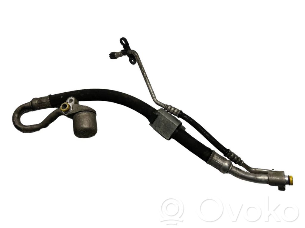 Air conditioner pipe(s) / hose(s)