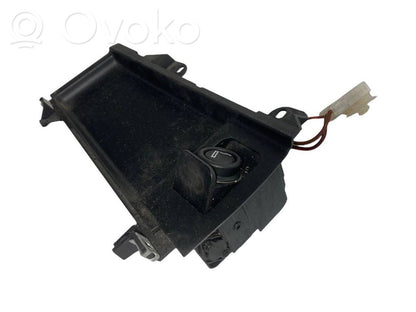 Прикуриватель спереди