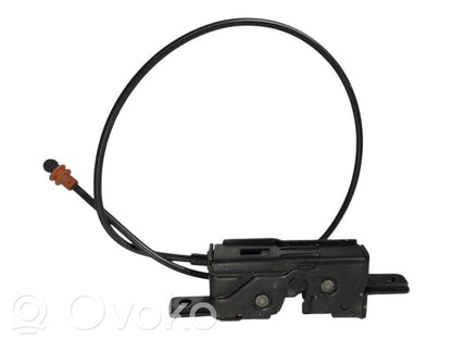 Aizmugurējā pārsega slēdzene