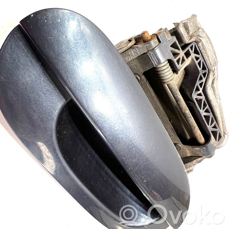 External opening handle