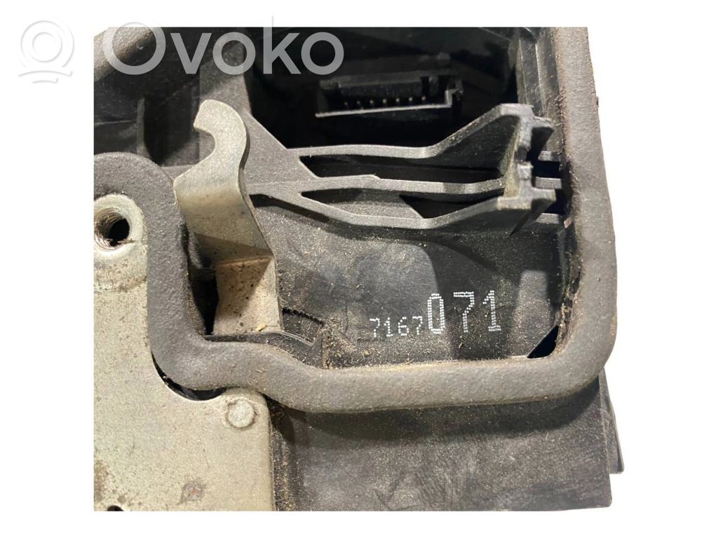 Передний замок