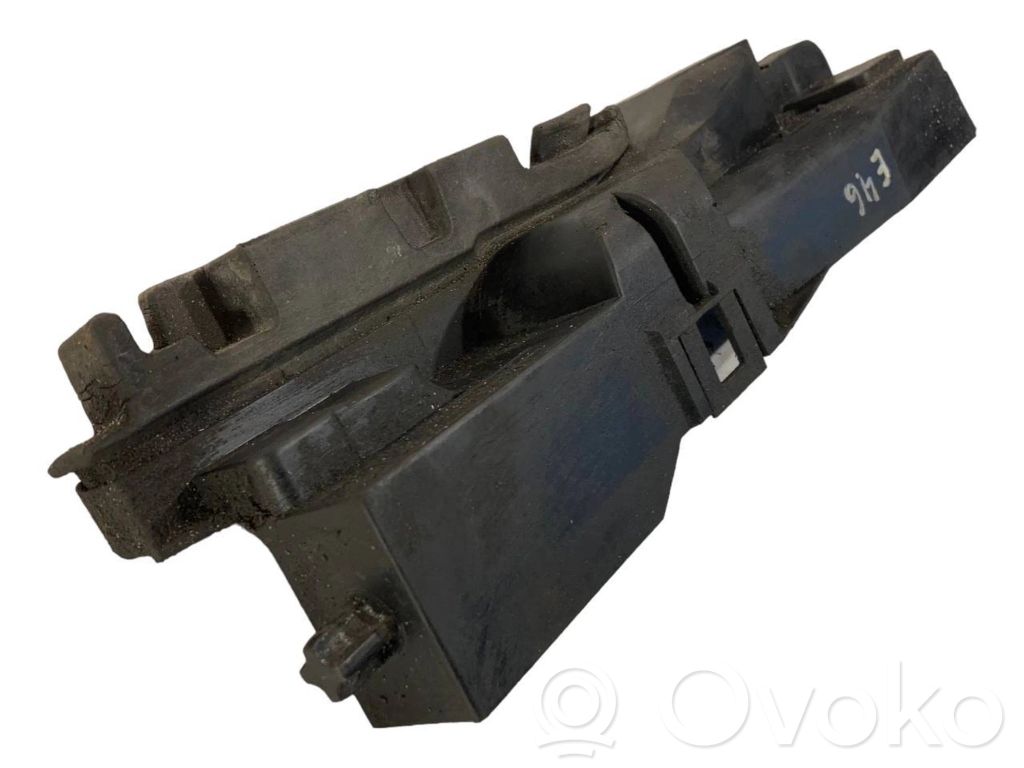 Radiatora (-u) turētājs / kronšteins