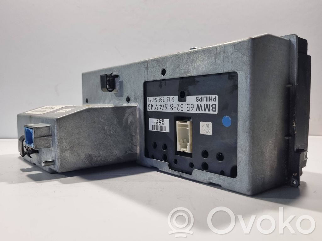 Radio / CD/DVD atskaņotājs / navigācija