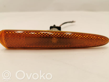 Wing turn signal light