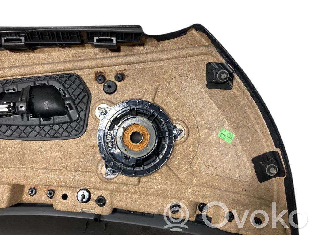 Отделка передней двери