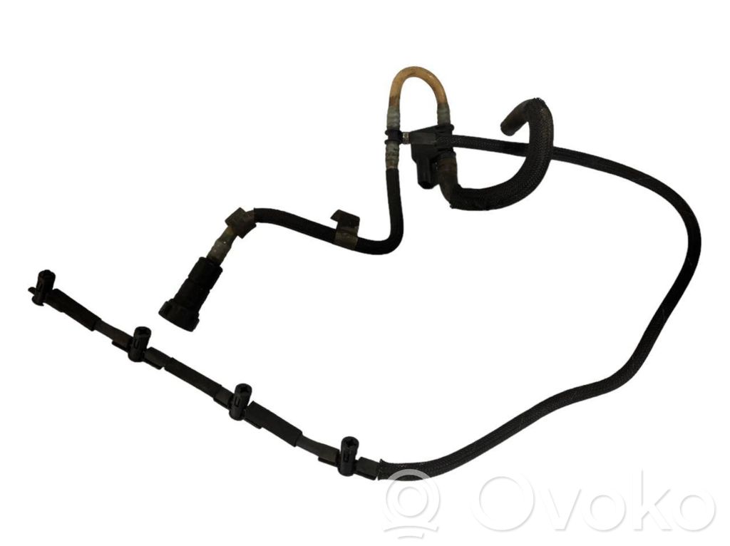 Degvielas caurulīte (-es)